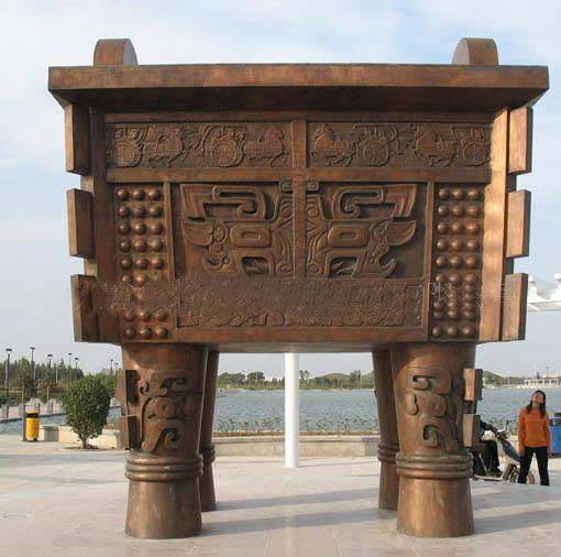 大型铜鼎